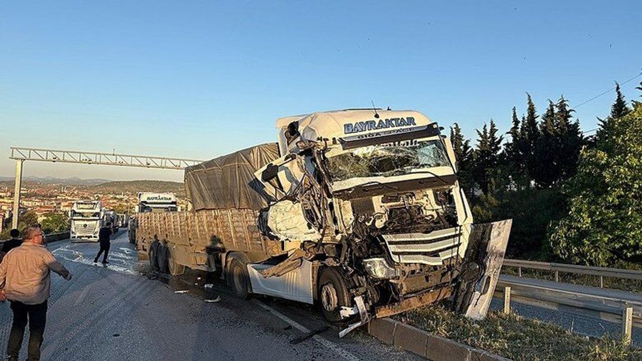 Manisa Kula'da feci kaza: İzmir yönü ulaşıma kapandı!