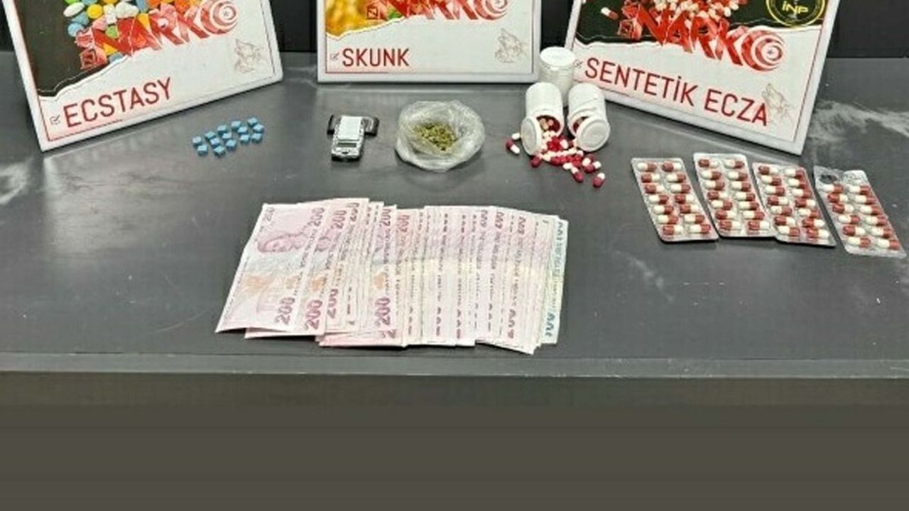 İzmir'de uyuşturucu operasyonu: 33 kişi gözaltına 