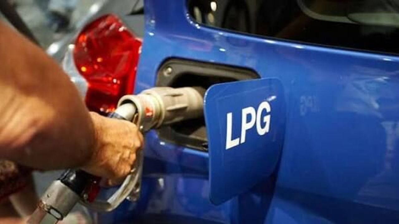 Motorinden sonra şimdi de lpg'ye zam: pazartesi günü başlayacak! 2026 - adalet - iustitia. Bg Ekonomi̇ motorinden sonra şimdi de lpg'ye zam: pazartesi günü başlayacak! 2026 images 51 ekonomi̇ iustitia. Bg akaryakıt fiyatlarında artış sürüyor. Motorine yapılan son zammın ardından gözler lpg fiyatlarına... Iustitia. Bg motorinden sonra şimdi de lpg'ye zam: pazartesi günü başlayacak! 2026 2026-07-31 17:53:00 adalet - iustitia. Bg ekonomi̇