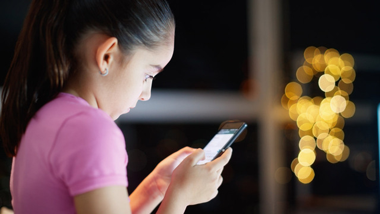 Instagram platformda fazla vakit geçiren genç kullanıcılarına ‘Artık uyu’ diyecek