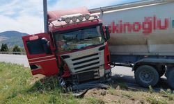 Manisa Kırkağaç'ta feci kaza: Aynı aileden 1 kişi hayatını kaybetti, 4 kişi yaralandı!