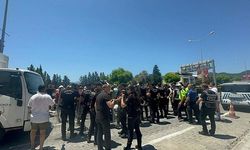 Muğla Marmaris'te esnaf belediyeye yürüdü: Arbede yaşandı!