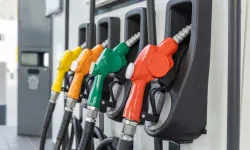 Benzin ve motorin fiyatı yeniden değişti: Bugünden itibaren zam geldi!