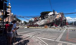 7.8 büyüklüğünde deprem oldu: Binalar yıkıldı!