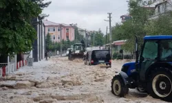 Afyonkarahisar'da dolu yağışı: Cadde ve sokaklar beyaza büründü!