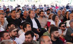 Manisa’da milli maç coşkusu: Dev ekran, ücretsiz servis ve ikram!