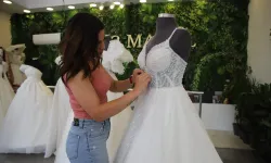 Gelinlik denemek artık ücretli: Kabinine girmenin bedeli 2 bin TL!
