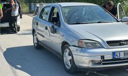 Kütahya'da kaza: Otomobille motosiklet çarpıştı!