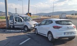 Afyonkarahisar'da iki araç çarpıştı: Çok sayıda yaralı var!