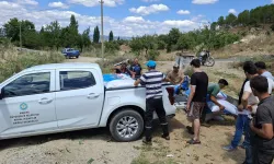 Manisa Büyükşehir’den yangından etkilenen üreticiye yem desteği!