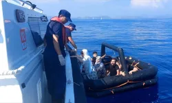 Marmaris'te Yunan unsurlarınca itilen 8 göçmen kurtarıldı!