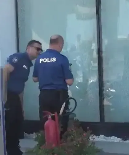 Otokoç galerisine silahlı saldırı: Önce İstanbul sonra Antalya'da hedef aldılar!