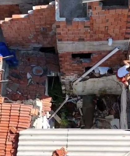 İzmir'de dronlu uyuşturucu operasyonu: Şüpheliler yakalandı!