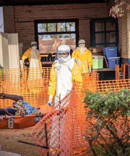 Fransa'da ebola alarmı: Doktorda ebola vakası görüldü!