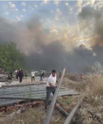 Manisa'da korkutan yangın: Ekipler hemen müdahale etti!