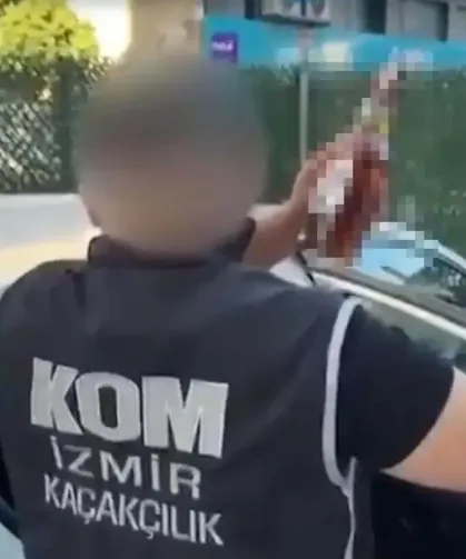 İzmir'de kaçak içki operasyonu: Binlerce şişe ele geçirildi!