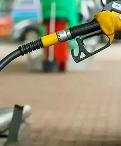Motorine zam yolda: Hemen gidip deponuzu fulleyin!
