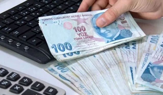 Emekli Bayram İkramiyesi Ne Kadar Olacak? Uzman İsimden İlk Rakam Geldi: "5.500 - 6.000 TL"