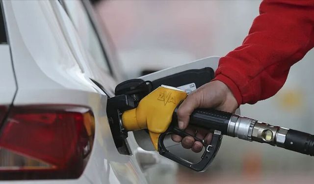 Benzin ve motorine zam geliyor: Bugün deponuzu fulleyin!