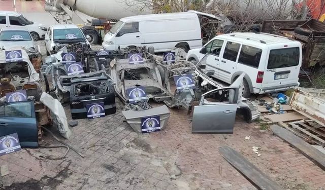 Manisa Dahil 5 İlde Çalıntı Araç Baskını! 5 Otomobil ve 156 Parçalanmış Parça Ele Geçirildi
