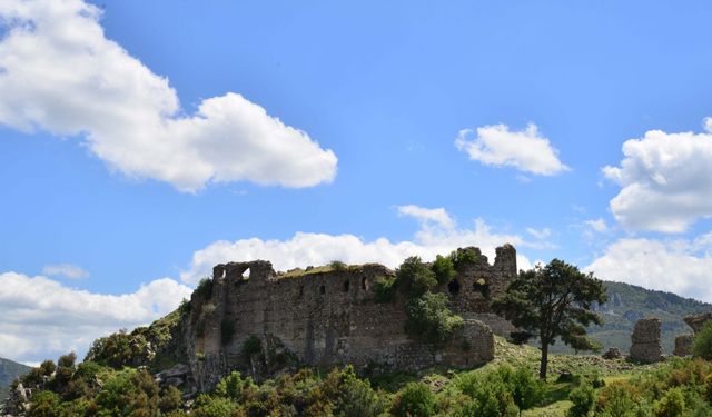 Ege’nin Saklı Hazinesi: Manisa’da Mutlaka Görmeniz Gereken Büyüleyici Durak! İşte Gezi Rehberi…