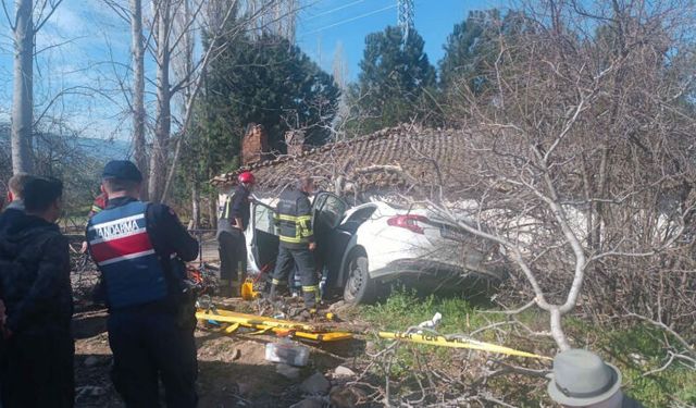 Aydın'da Trafik Kazası: Karı Koca Hayatını Kaybetti!