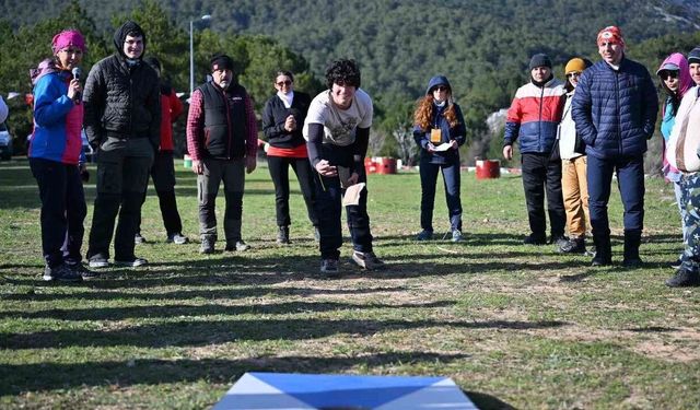 486 Yıllık Gelenek Doğaya Taştı: Mesir Festivali'nde Bir İlk!