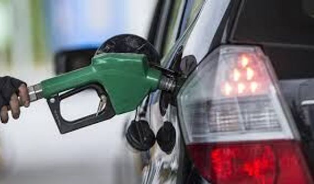 Sürücüler dikkat: Motorine bugünden itibaren zam geldi!