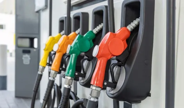 Benzin ve motorin fiyatı yeniden değişti: Bugünden itibaren zam geldi!