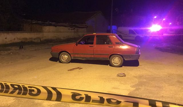 Afyonkarahisar'da düğünde kavga: 21 yaşındaki genç hayatını kaybetti, 4 yaralı var!