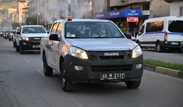 Manisa'da sivrisinek ve haşere alarmı: 17 ilçede kesintisiz ilaçlama çalışması!