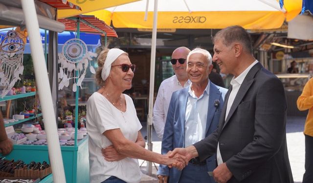 Başkan Tugay Seferihisar'da: Esnaf ve vatandaşlarla buluştu!