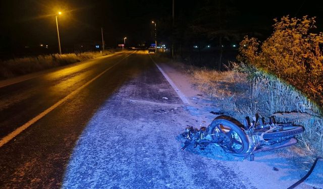 Afyonkarahisar'da otomobille motosiklet çarpıştı: 17 yaşındaki gençten acı haber!