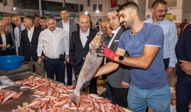İzmir’de Balığın Kalbi Havra Sokağı: Taptaze Lezzet, Uygun Fiyat