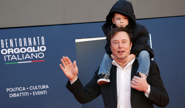 Elon Musk'tan çağrı: 'Gelecek nesil için çocuk sahibi olun!’