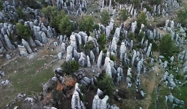 Doğa severlerin yeni buluşma noktası adam kayalar!  