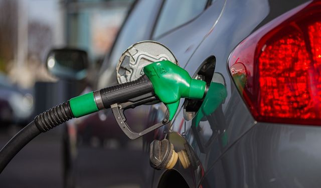 Benzin, motorin ve LPG, hepsine tek tek zam geldi! İşte Ankara İstanbul İzmir akaryakıt fiyatları listesi