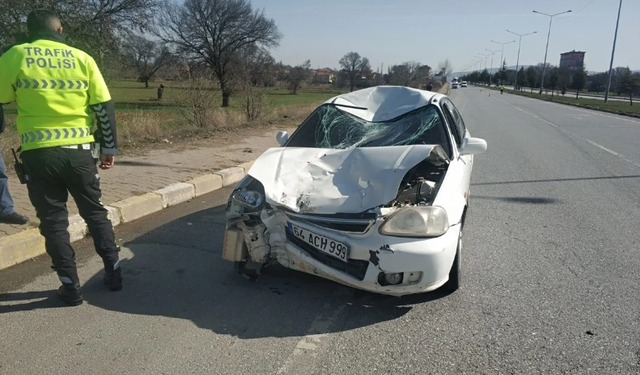 Uşak'ta otomobille motosiklet çarpıştı: Ölü ve yaralılar var!