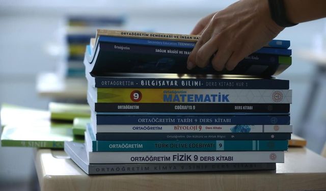 MEB’den özel okullara ücretsiz ders kitabı okutma zorunluluğu