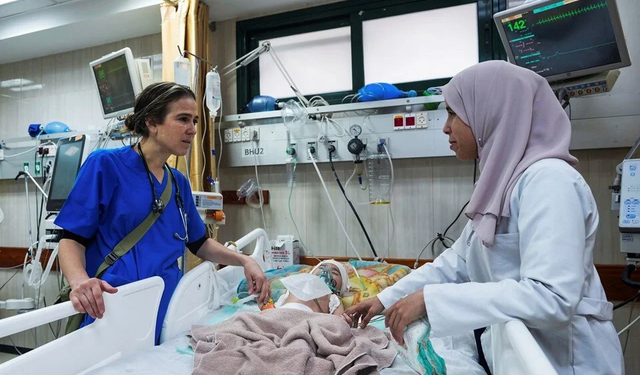Gazze'de sağlık krizi: Açlıktan yaralar iyileşmiyor!