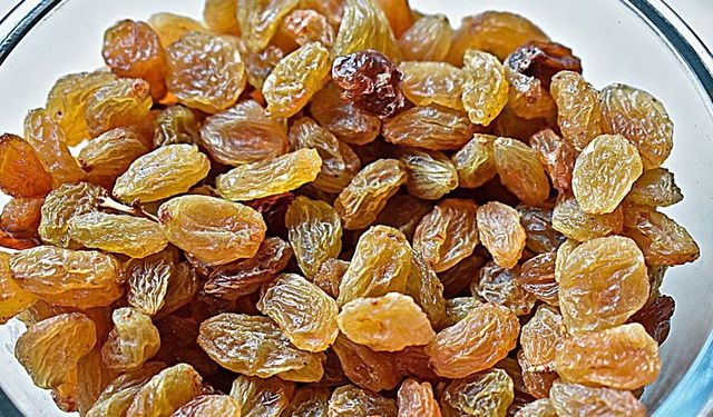 Uzmanların önerisi: Demir eksikliği için kuru üzüm tüketin!