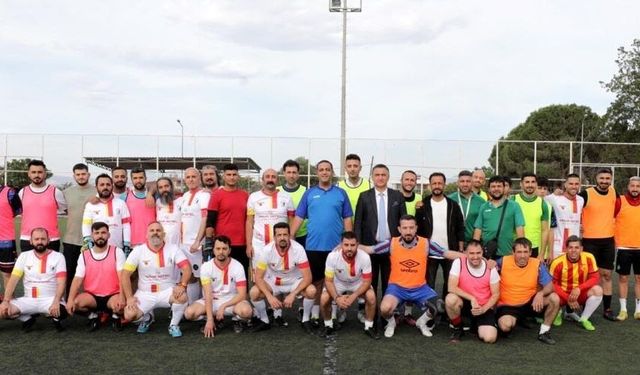 19 Mayıs’a Özel Turnuva’da İlk Düdük Çaldı