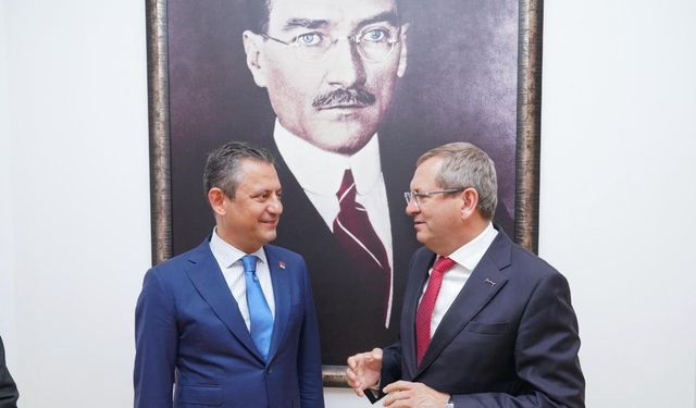 Ayvalık’tan CHP Genel Merkezine Ziyaret 