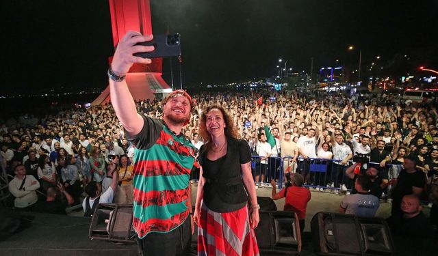 Karşıyaka’da 19 Mayıs’a Muhteşem Kutlama! 
