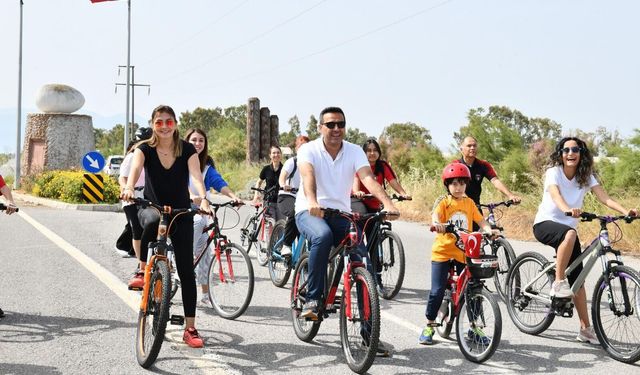 Çiğlili Bisikletseverler 19 Mayıs için Pedal Çevirdi 