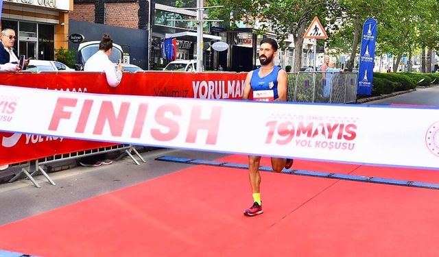 İzmir’in Dört Yanında Bayram Coşkusu 