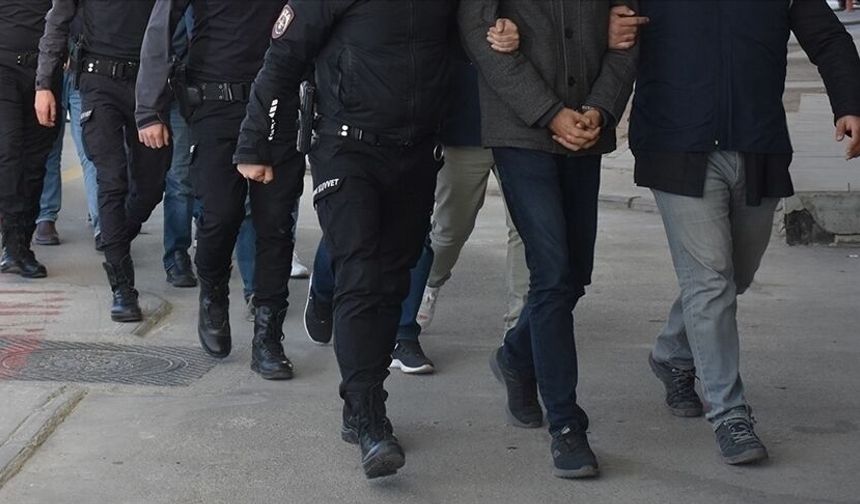 Ege’de Silah Operasyonu: 5 Tutuklama ve Örgüt Üyesi Yakalandı