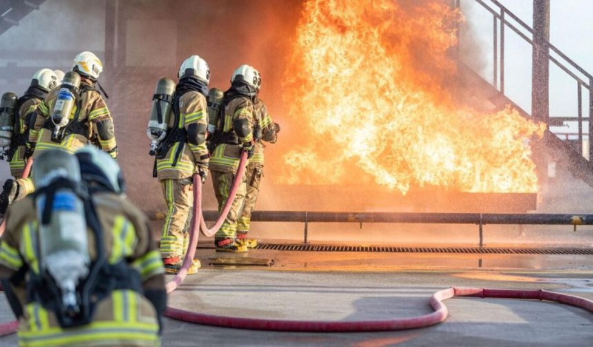 İzmir Büyükşehir Belediyesi 100 İtfaiye Eri Alımı Yapıyor! İşte Başvuru Şartları ve Başvuru Adresi…