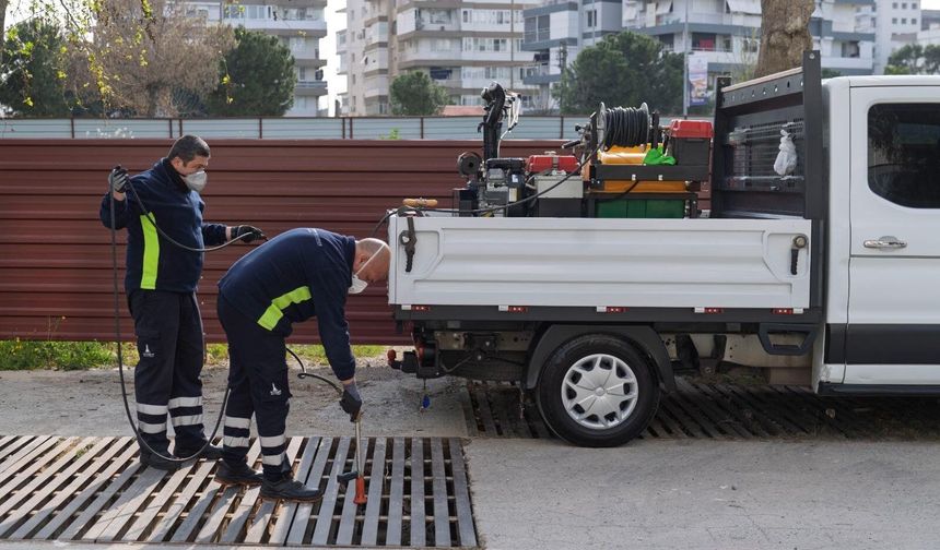 İzmir'de sivrisineklerle mücadele: 373 personelle çalışma başlatıldı!