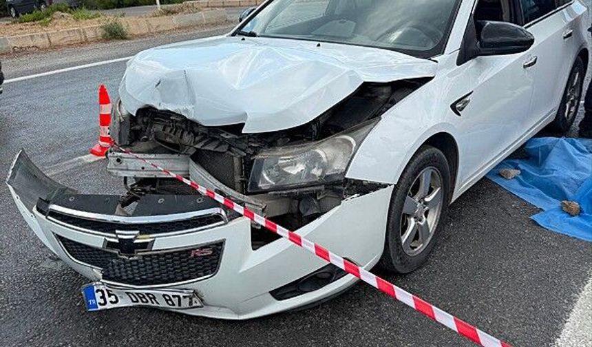 İzmir Menderes'te feci kaza: Ölü ve yaralılar var!
